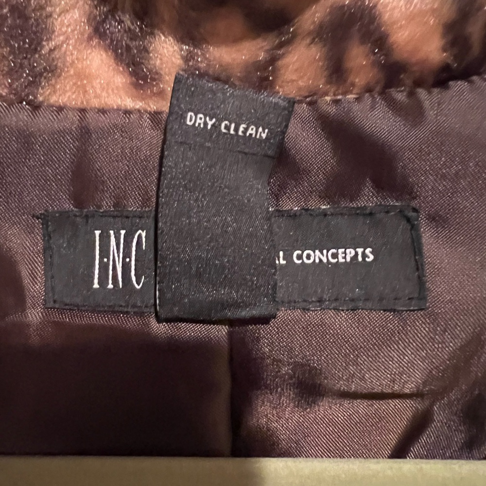 INC international concepts- faux fur jacket size large - Picture 5 of 7